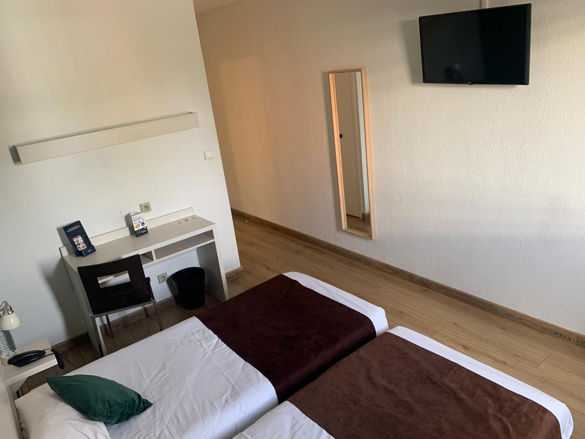 Contact Hotel Des Etats-Unis 툴루즈 외부 사진